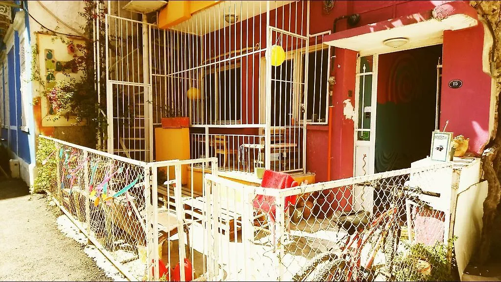 Shantihome Izmir Hostel